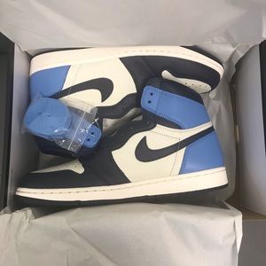 Air Jordan 1 High Obsidian/University Blue